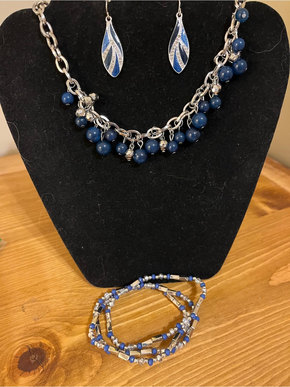 Blue beaded necklace set with dangle earrings and 3 stretch bracelet 17”